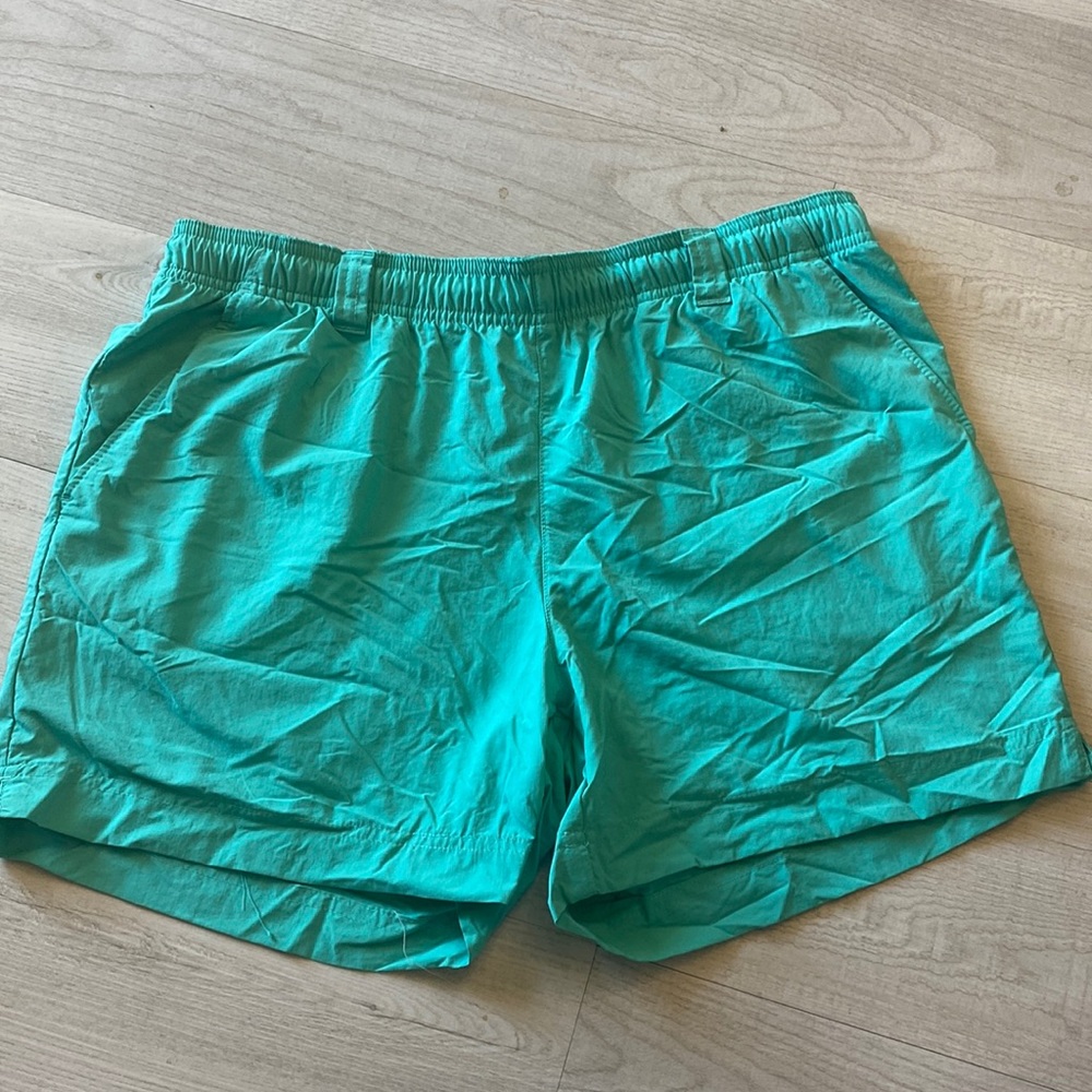 Women’s Columbia Shorts